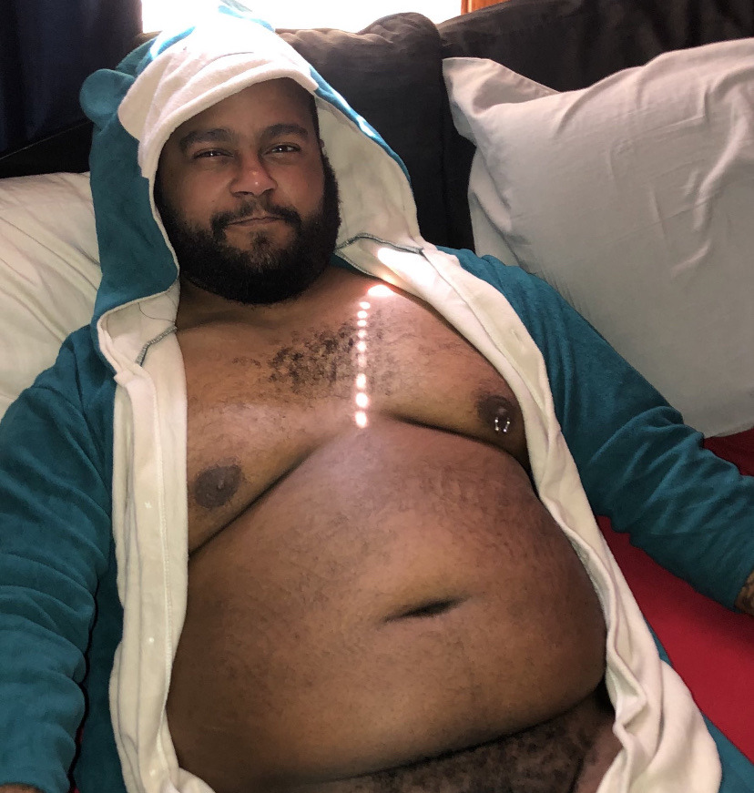vmatts423:GonzoBear serving snorlax cuddles 
