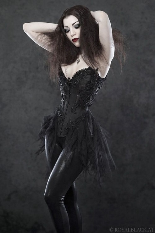 sexy-in-corset:  Corset