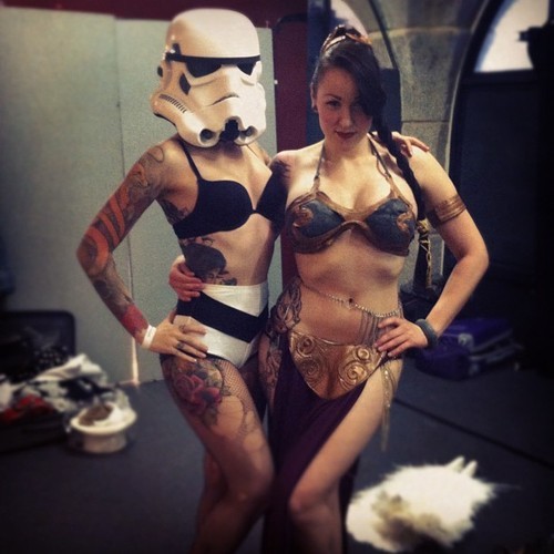 theperfectladies:  Cervena Fox & Ellegy Ellem