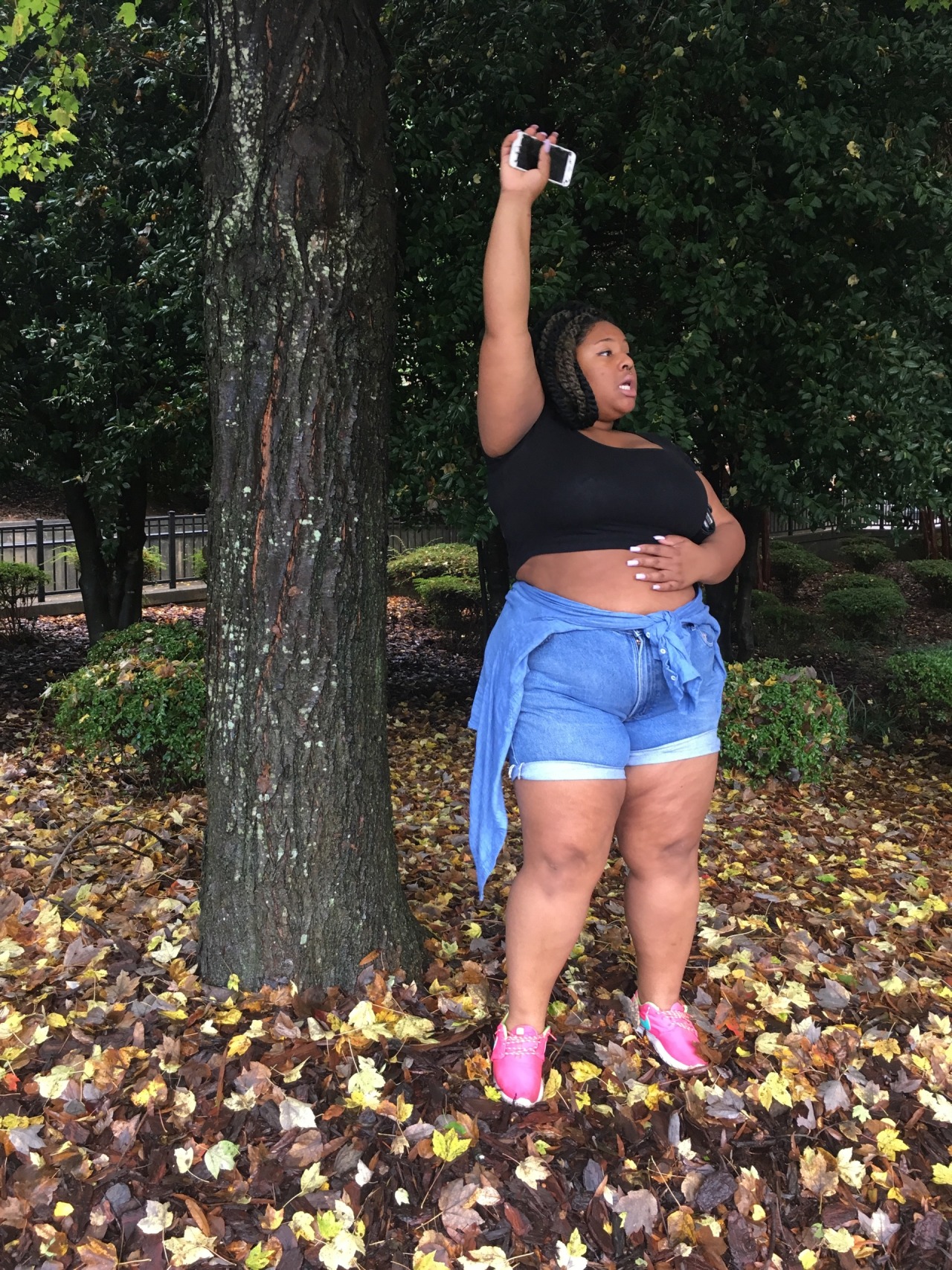 redlipsmwauh:  Being fat and beautiful in Atlanta ✨  Photo creds: @thickthighzmelanin