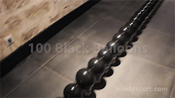 sizvideos:  Pocket Blu-ray laser kills 100 black balloons in a row!- Video 