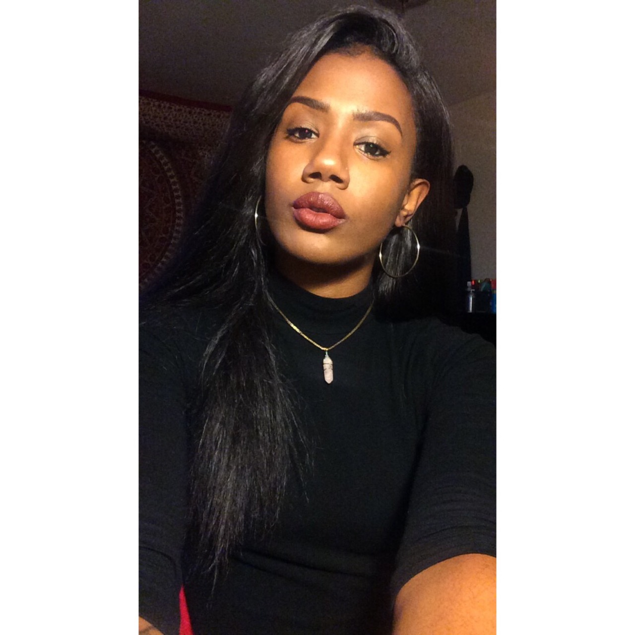 azhloca:  Hey everyone, I need some new interesting people to follow. Maybe this