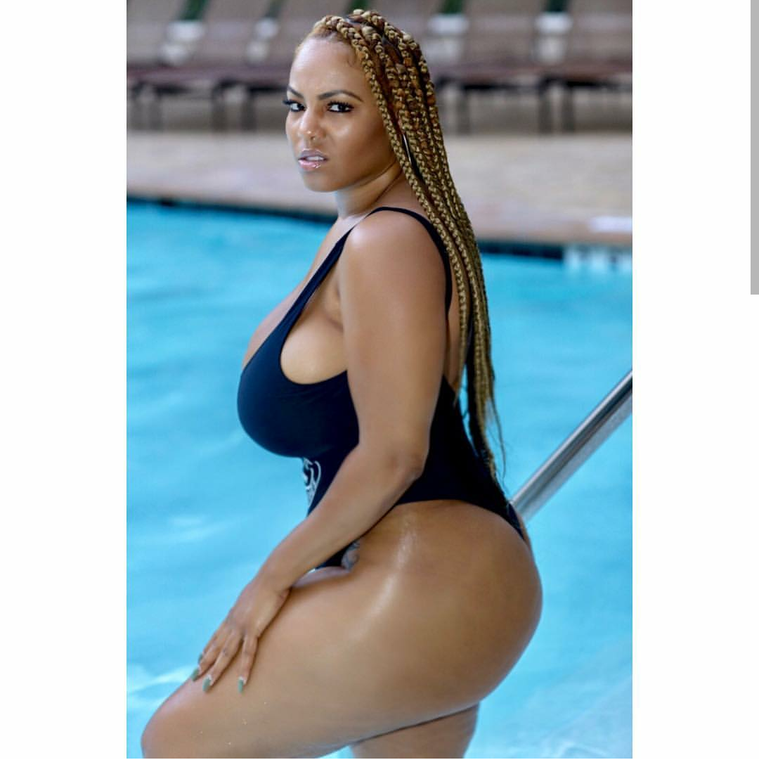 loadedpackages:  That face is sooooooooooooo sexy