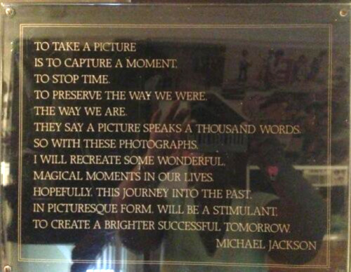 Стихи метки. Стихи о Майкле Джексоне. Мама стих Майкла Джексона. Маме стих от Майкла Джексона. Стоп время стих.