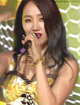 otwondergirls: I’m not usually like this, it’s weirdI’m hotly shaking, a candle fo