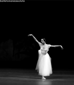 XXX balletomaneassoluta:  Svetlana as Giselle photo