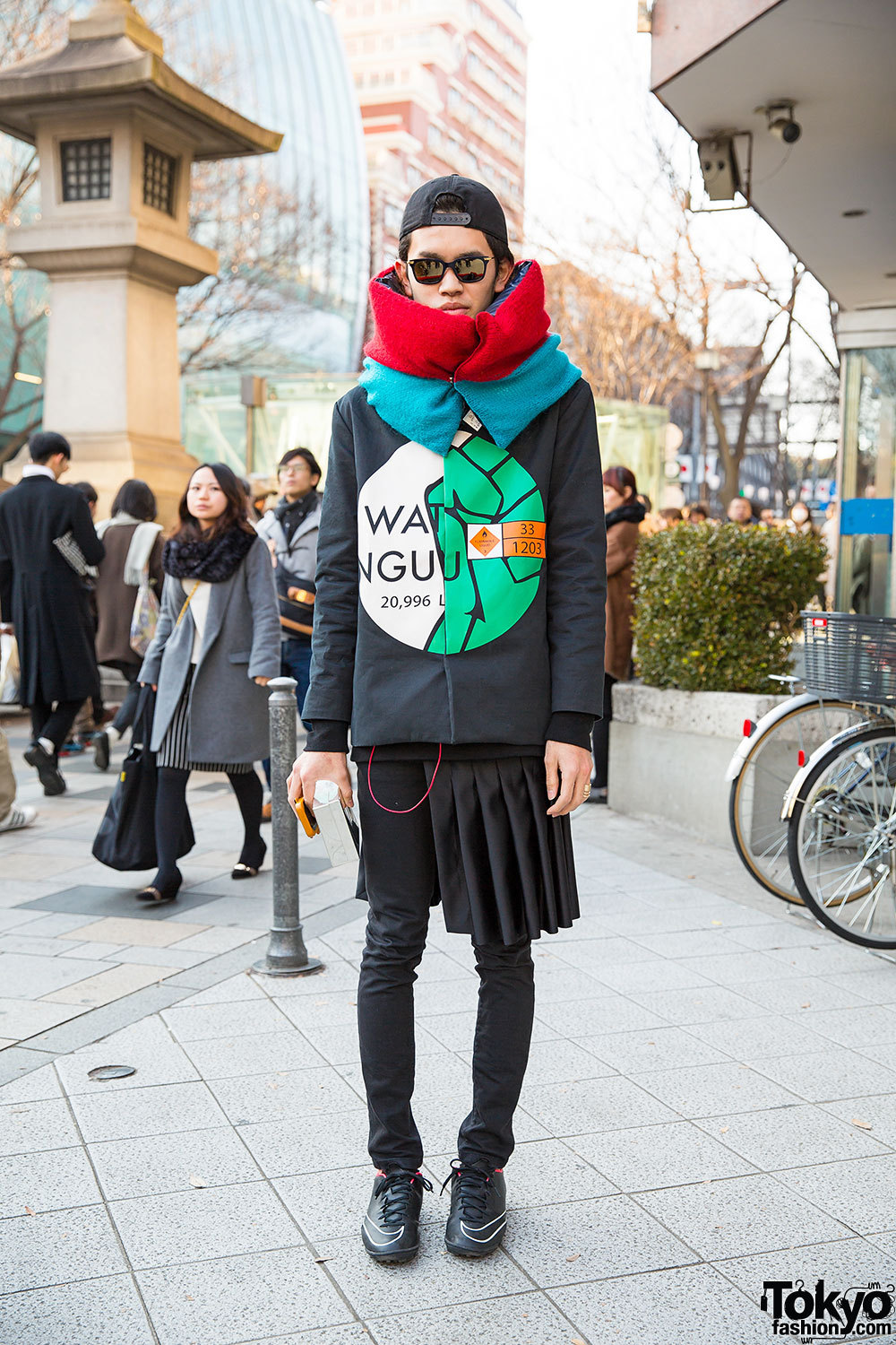 tokyo-fashion:  20-year-old fashion student Yuto on the street in Harajuku wearing