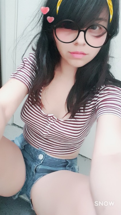 meltycreamsicle:  It all depends on that angle huh? Anywho sorry if I disappear! Finals week! Urgh… Hell, If anyone wants to buy me coffee haha j.k Just needs that fuel…