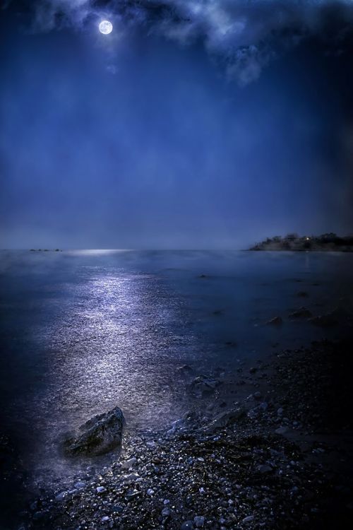 opticcultvre:  Twilight mystery. An untold secret by Pavlos Pavlou   