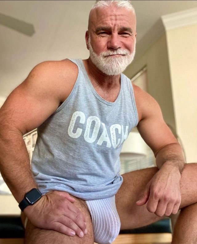 fuckmetx:dad4dads:I&rsquo;m naked two minutes after I come through Dad&rsquo;s front door, and I stay that way until he takes me back on Sunday night.  I don&rsquo;t need to bring a change of clothes, but Mom insists, and I can&rsquo;t really tell her