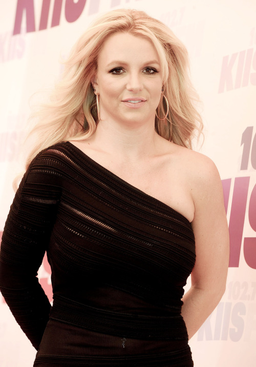 britneyspearsuniverse