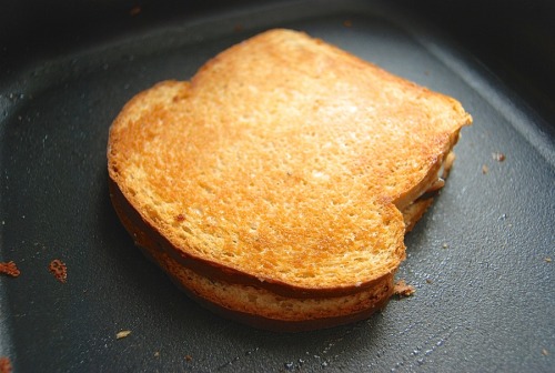 GRILLED CHEESE: 5 TIPS FOR THE BEST SANDWICH EVER.
