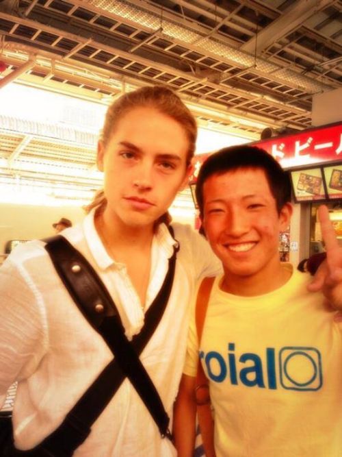 Hey you guys Brand new Sprouse Twins pics in Japan!! go and check out some more on www.s