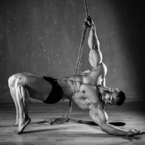 offseasonbodybuilders:Peter Molnar
