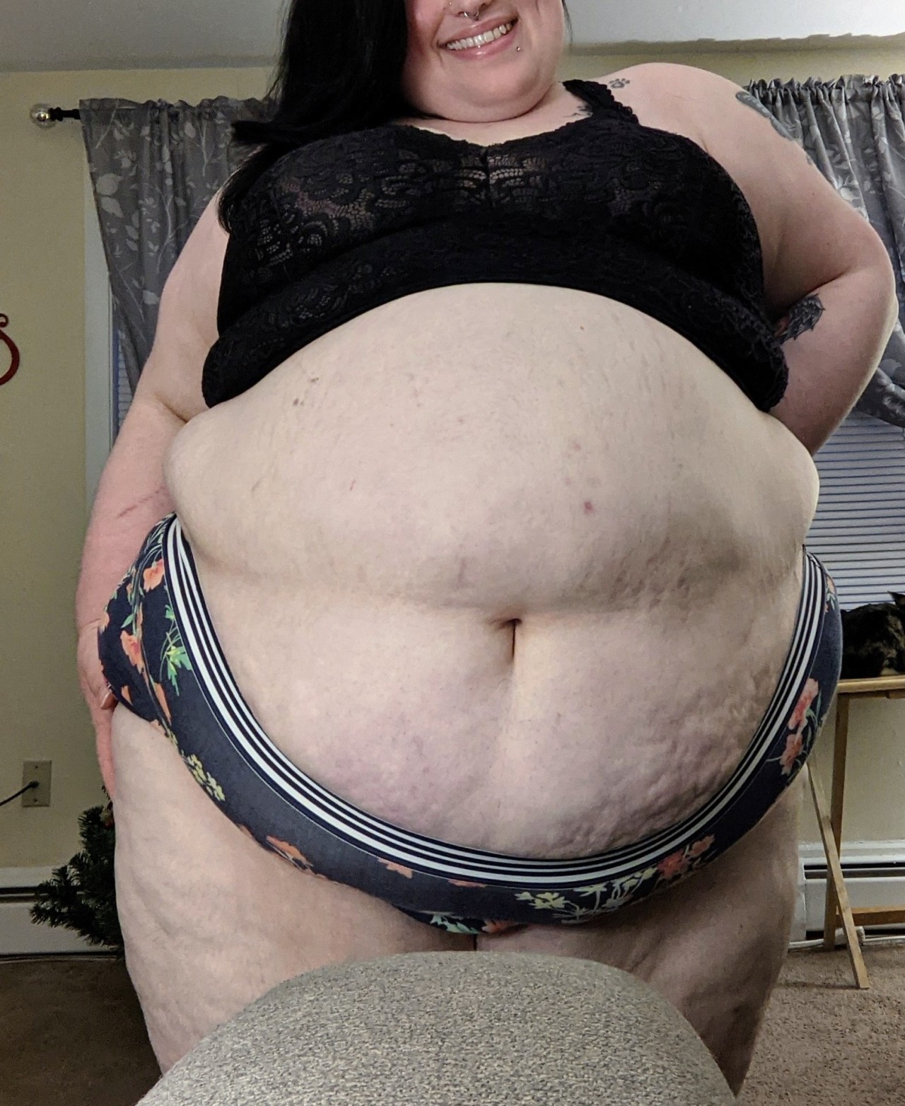 hazeleyesbbw:Feeling & looking like a total blimp lately! 🐽Come see the rest of the set on my only fans!OnlyFans(You do not have the right to alter or use this photo for morph or role play blogs without my permission. You will be promptly blocked