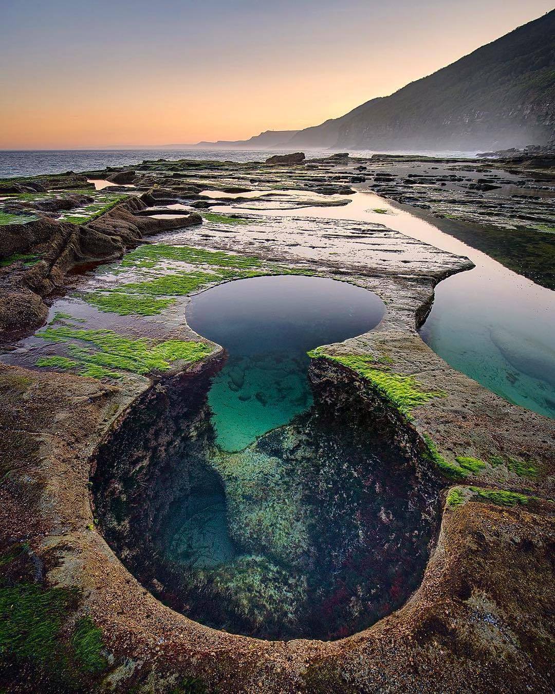 oceaniatropics:     Figure 8 Pool, Royal National Park, NSW, Australia  