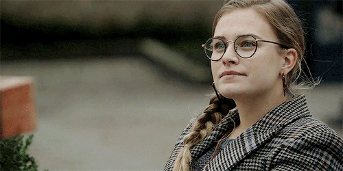 haughtwaversblog:The way Margot/Robin looks at her wife though. I’m not crying.