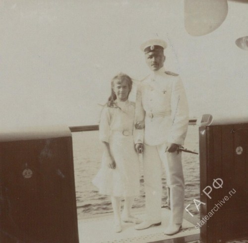 otmacamera:Anastasia Nikolaevna onboard the Standart, 1912
