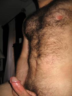 yummyhairydudes:  YUM!  For MORE HOT HAIRY