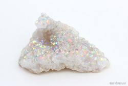 earthblingg:  Angel Aura Quartz