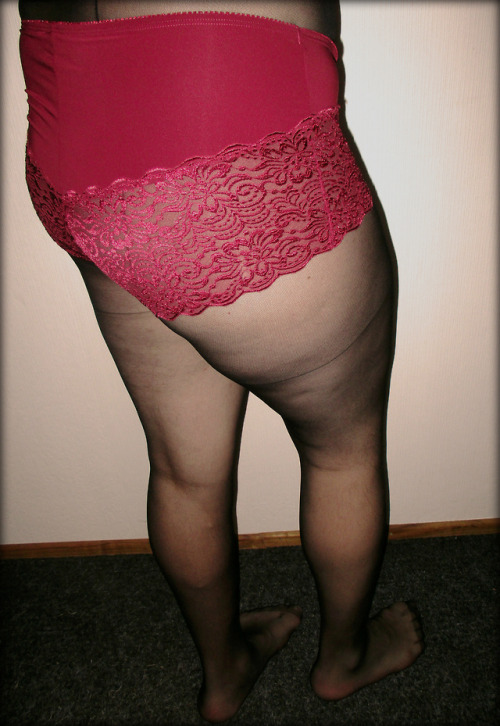 pantyhosegirlblog:Panties under pantyhose or on top of patyhose? What do you think?If you would like