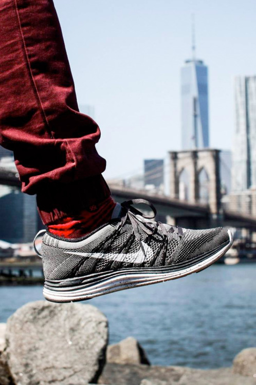 sweetsoles:  Nike Flyknit Lunar 1  wmns (by snkr.art)