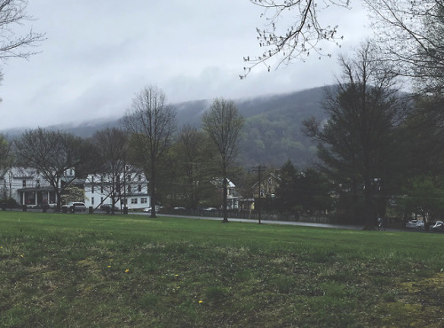 maggie-stiefvater:Yesterday I drove around Harpers Ferry &amp; Boliver, WV, prowling for a very 