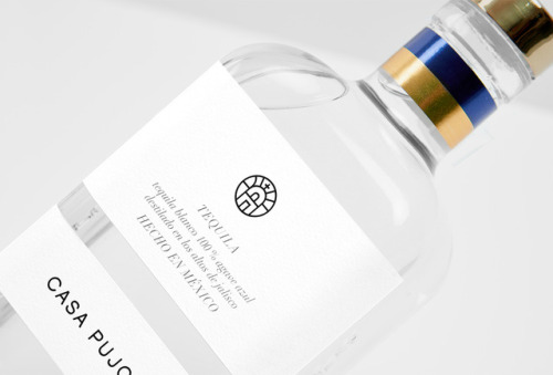 Latest addition to Anagrama’s amazing identity design showcase.