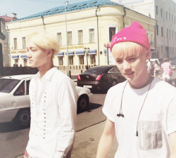 dazzlingkai:  kai & luhan out and about