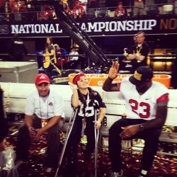 fuckyeahlbj:  @kingjames: Best part of yesterday National Championship win by my Buckeyes. I was looking up at the giant screen in the stadium watching those guys celebrate and when I look around I noticed this lil girl sitting down crying so I walked