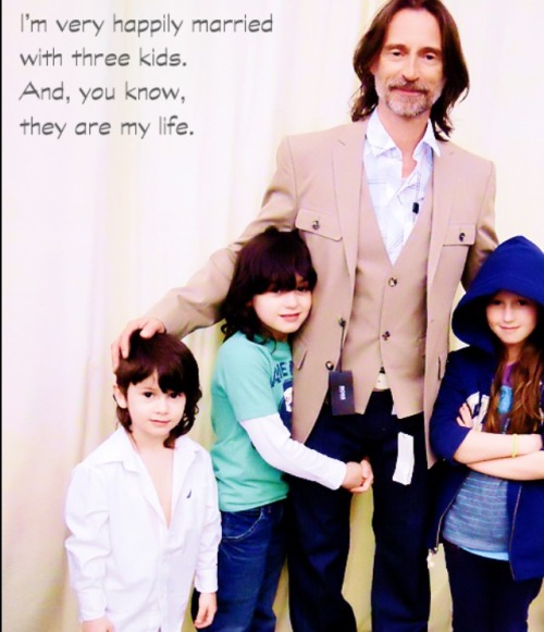 padalecki-luvr:The mini Carlyle’s are too cute!What the hell? You cut off my watermark and reposted 