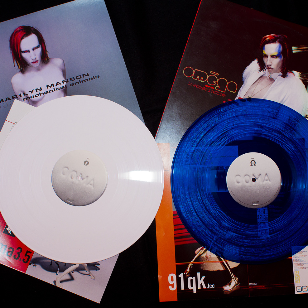 lovelyvinyl:  I’m so excited right now. Scored big time! Mechanical Animals original