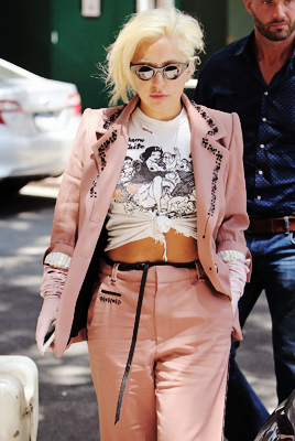ladyxgaga: June 25th, 2015: Leaving her apartment in New York City
