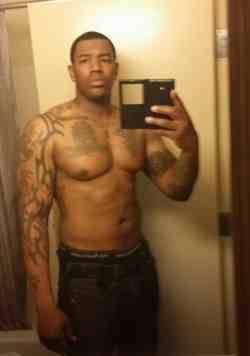hoodfreak:  U like big dudes?