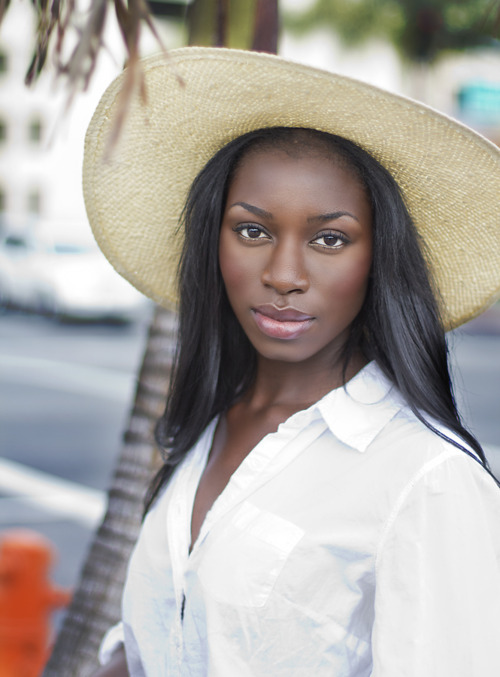 dark skin black women appreciation post. behold mothafuckas!