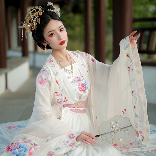 hanfugallery:chinese hanfu by 花仙记