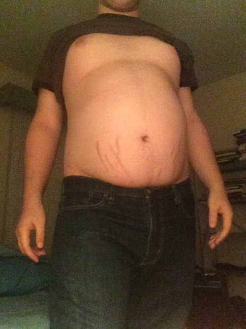 spottieottiedop:  I didn’t have the dinner box, but I had three mcdoubles, one big mac, a larg