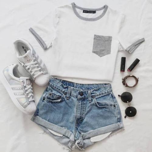  ❥ 4U // Shop the Look 