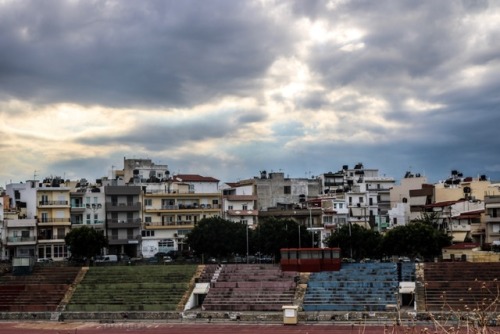 Όλα σε θυμίζουν, μα πιο πολύ ο ουρανός, περίπλοκος, φωτεινός, άλλοτε σκοτεινός και πάντα υπέροχος.