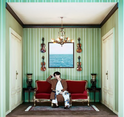  #BTS_BE Concept Photo - 뷔 (V) Audios:room | photo | outfitBE Comeback Goals