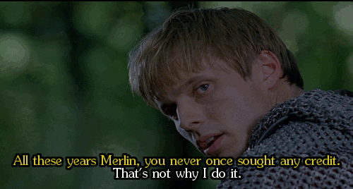 merlinandothers:1x06 vs 5x13Where Merlin’s rants of ‘saving Arthur’s life only to have someone else 