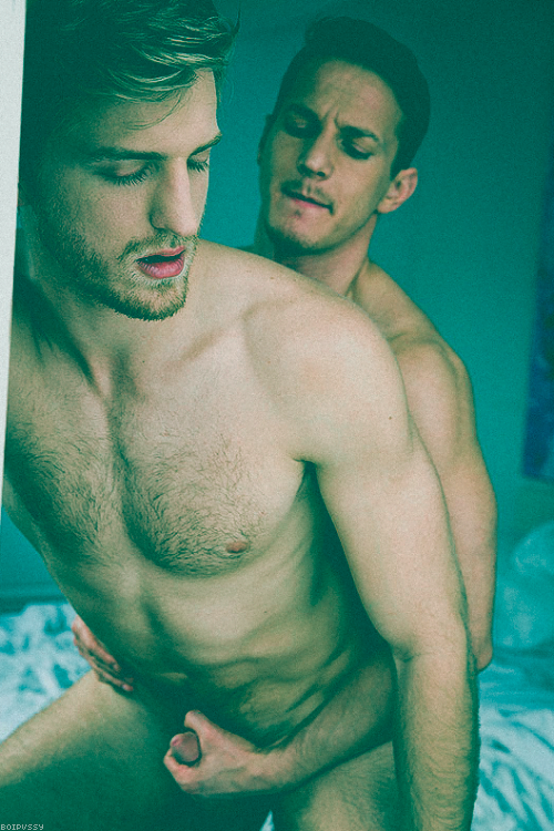 Follow Gay Jock Studs on tumblr and twitter for the hottest male pictures.