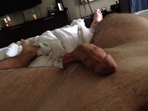 dirtystraightguys:  samelineup:  Quite the pitcher….   Follow me:  <a href=”http://dirtystraightguys.tumblr.com”>dirtystraightguys.tumblr.com