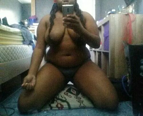 metalblackchick: In a slaves position. Yes babe u doing that