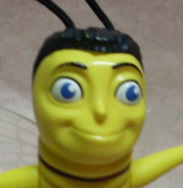 turncoatrunaround:  owlmachinegun:  top 10 pics of barry b benson <3   Who the hell