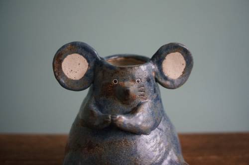 figdays:    Ceramic Handmade Blue Mouse  Vase // thepaperzookeeper