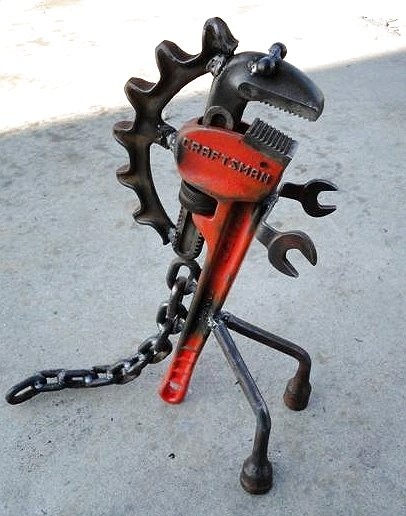exitthedragon:  garden art by Tadpole Creek Creations 