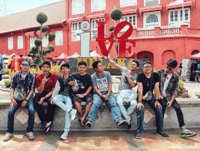 Yang penting barengnya itu lho… (di Jonker Street Night Market, Melaka)