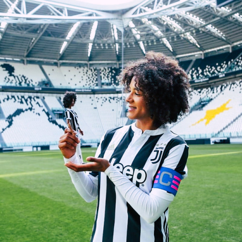 rookieforlife:juventus: In celebration of #InternationalWomensDay, Juventus are proud to have #Juven