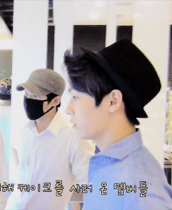  buying cake for chunji 